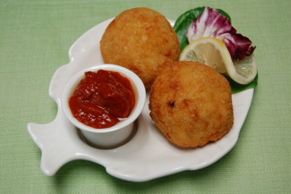 captn Chuckys Rock Hall Crab cakes